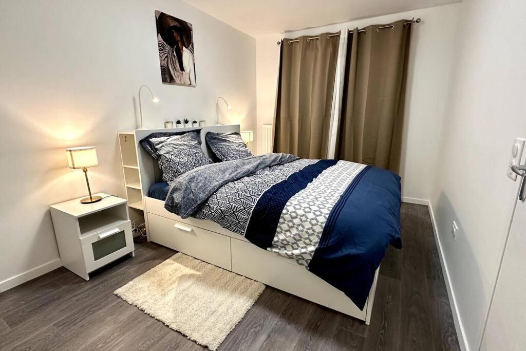 Appartement Cozy - Quartier Residentiel Melun Exterior foto
