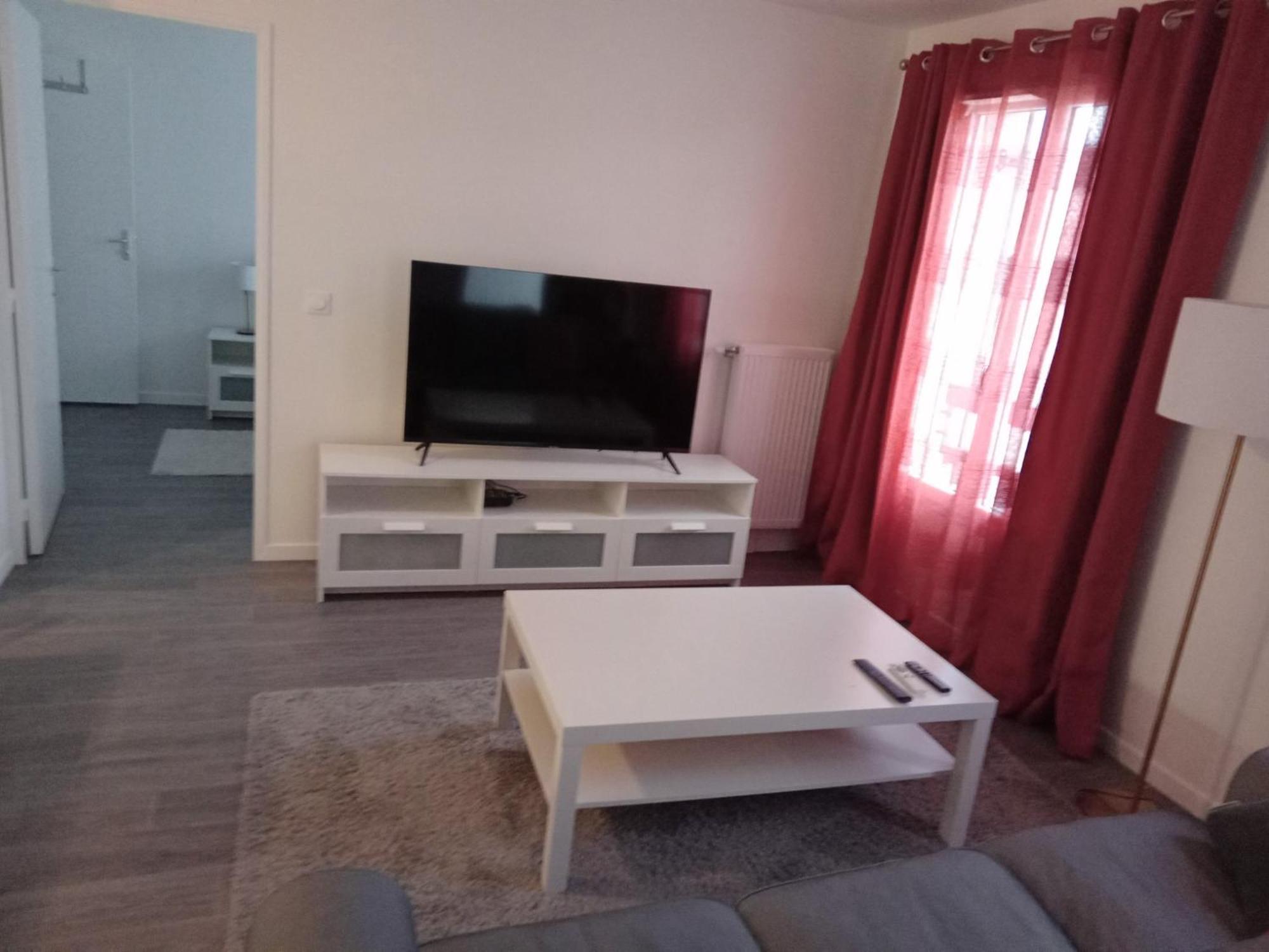 Appartement Cozy - Quartier Residentiel Melun Exterior foto