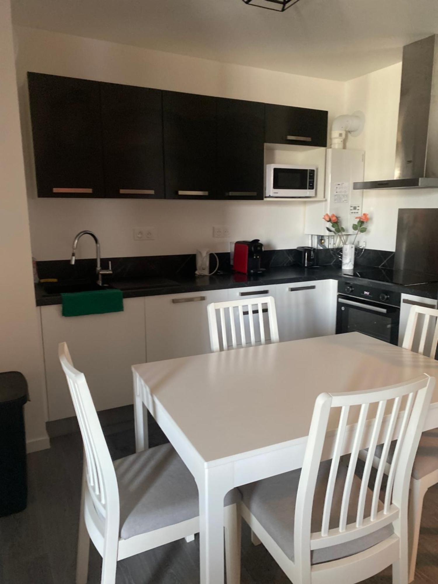 Appartement Cozy - Quartier Residentiel Melun Exterior foto